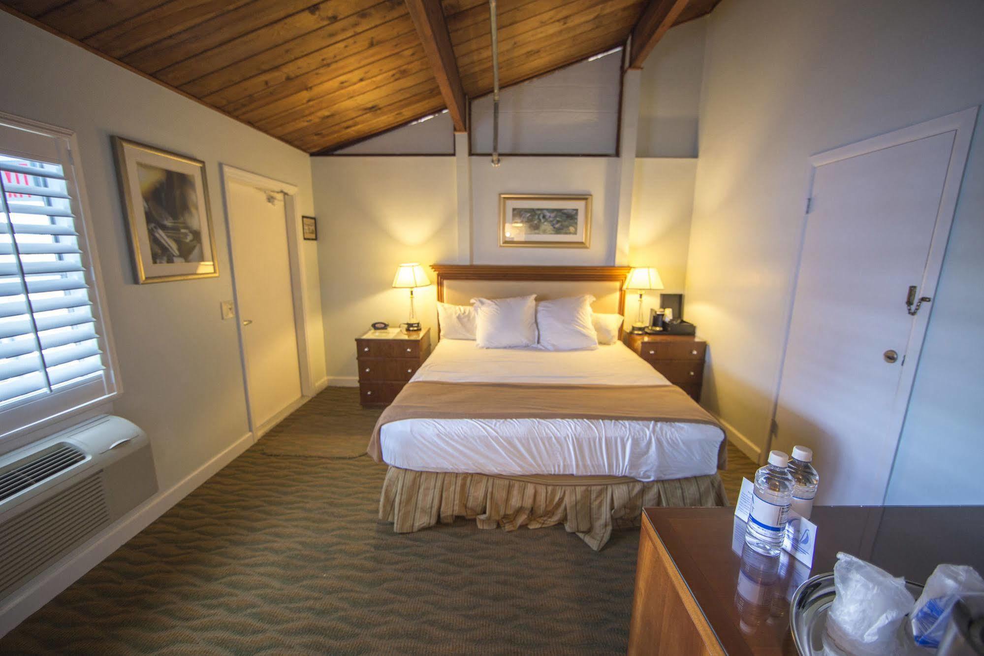 Rhumcay Beach Resort And Grille フォート・ピアス エクステリア 写真